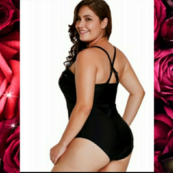 Clearance blooming rose hourglass swimsuit - Picture 2 of 3